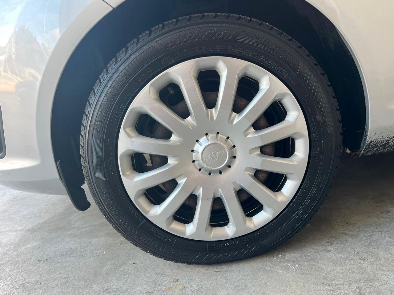 Ford Fiesta 1.0 80CV 5 porte Titanium