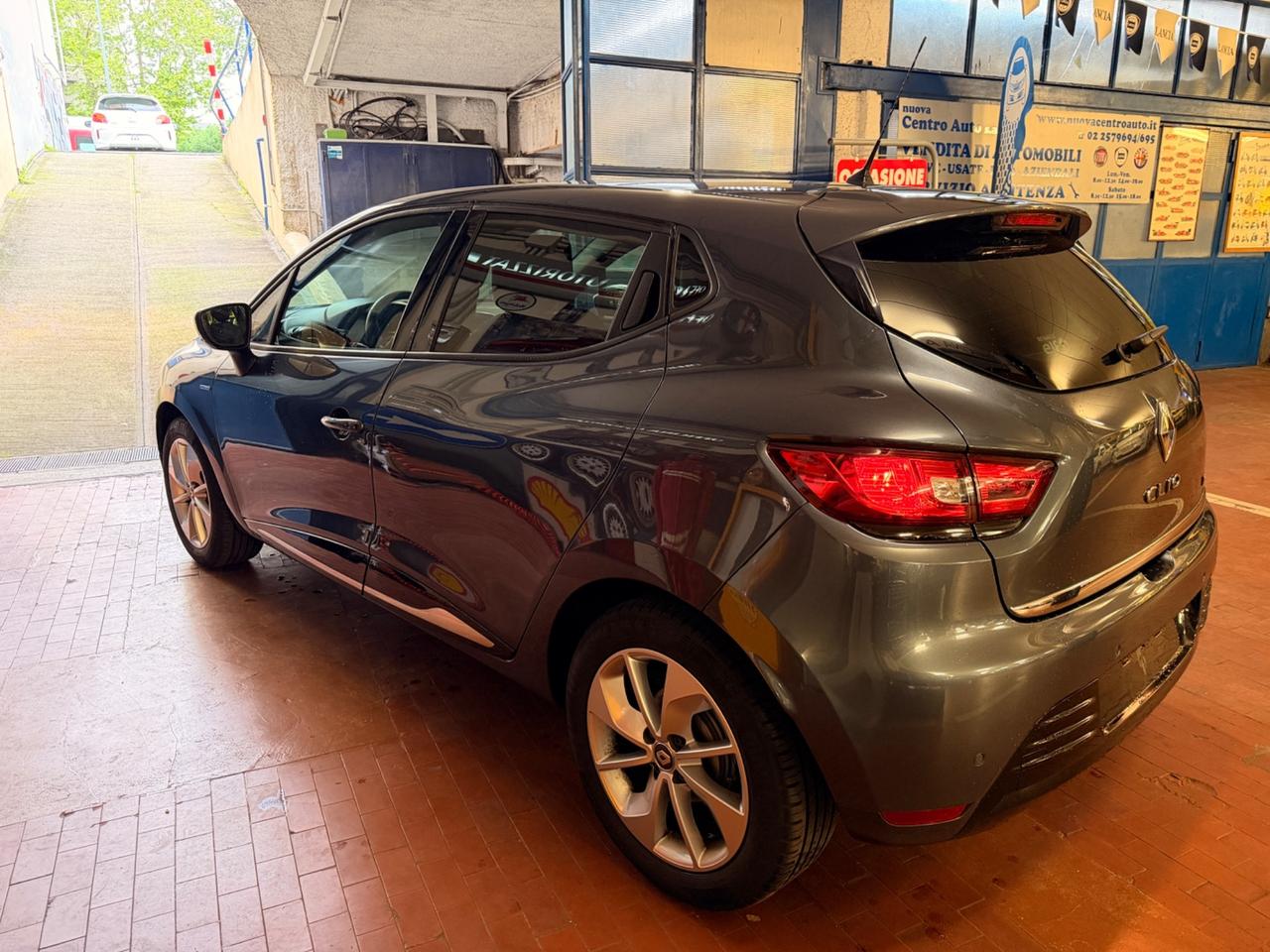 Renault Clio TCe 12V 90CV Start&Stop 5 porte Energy Intens