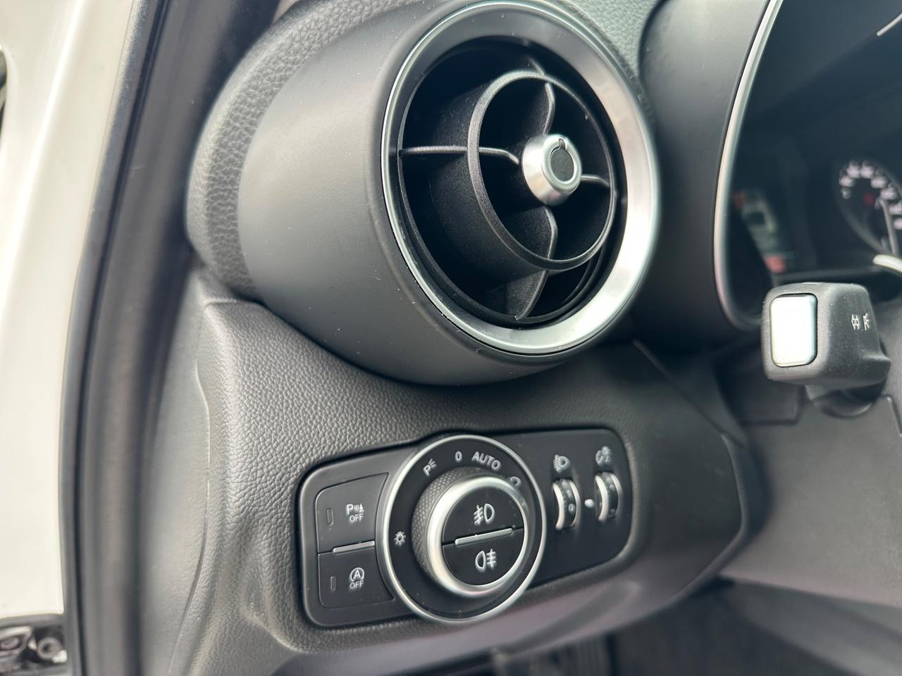 Alfa Romeo Giulia 2017 2.2 150 CV Launch Edition