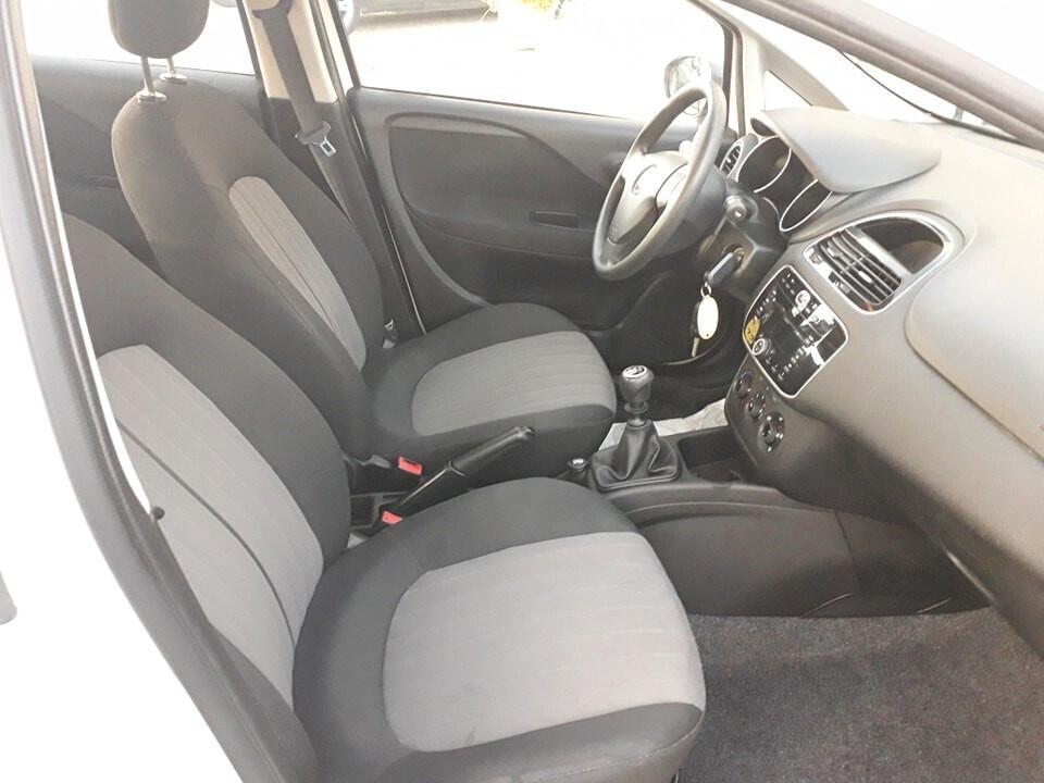 Fiat Punto 1.2 8V 5p Street