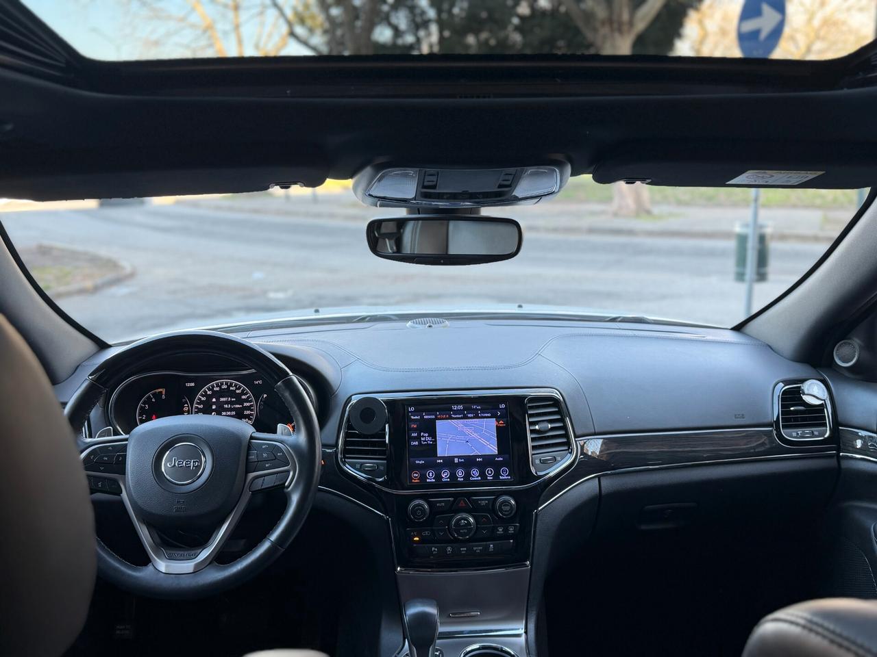 Jeep Grand Cherokee OVERLAND