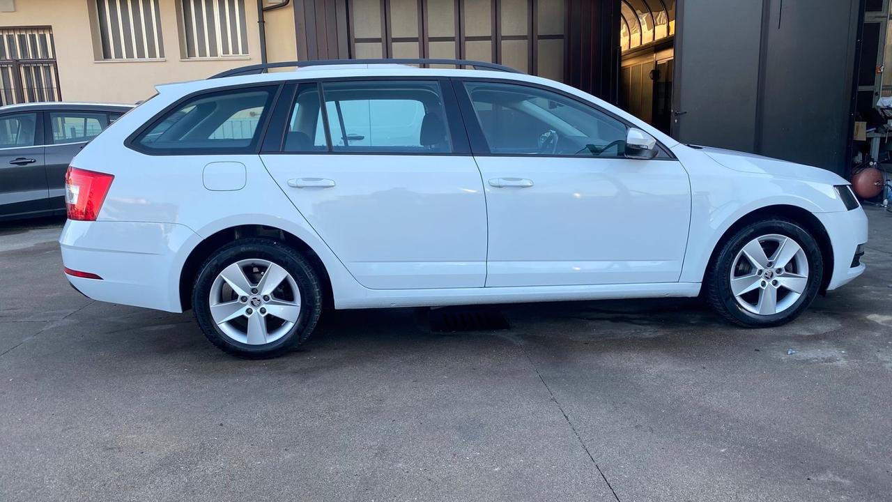 Skoda Octavia 1.6 TDI CR 115 CV Wagon Executive