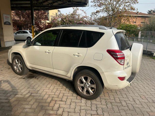 TOYOTA RAV 4 RAV4 2.2 D-4D 150 CV DPF PDC