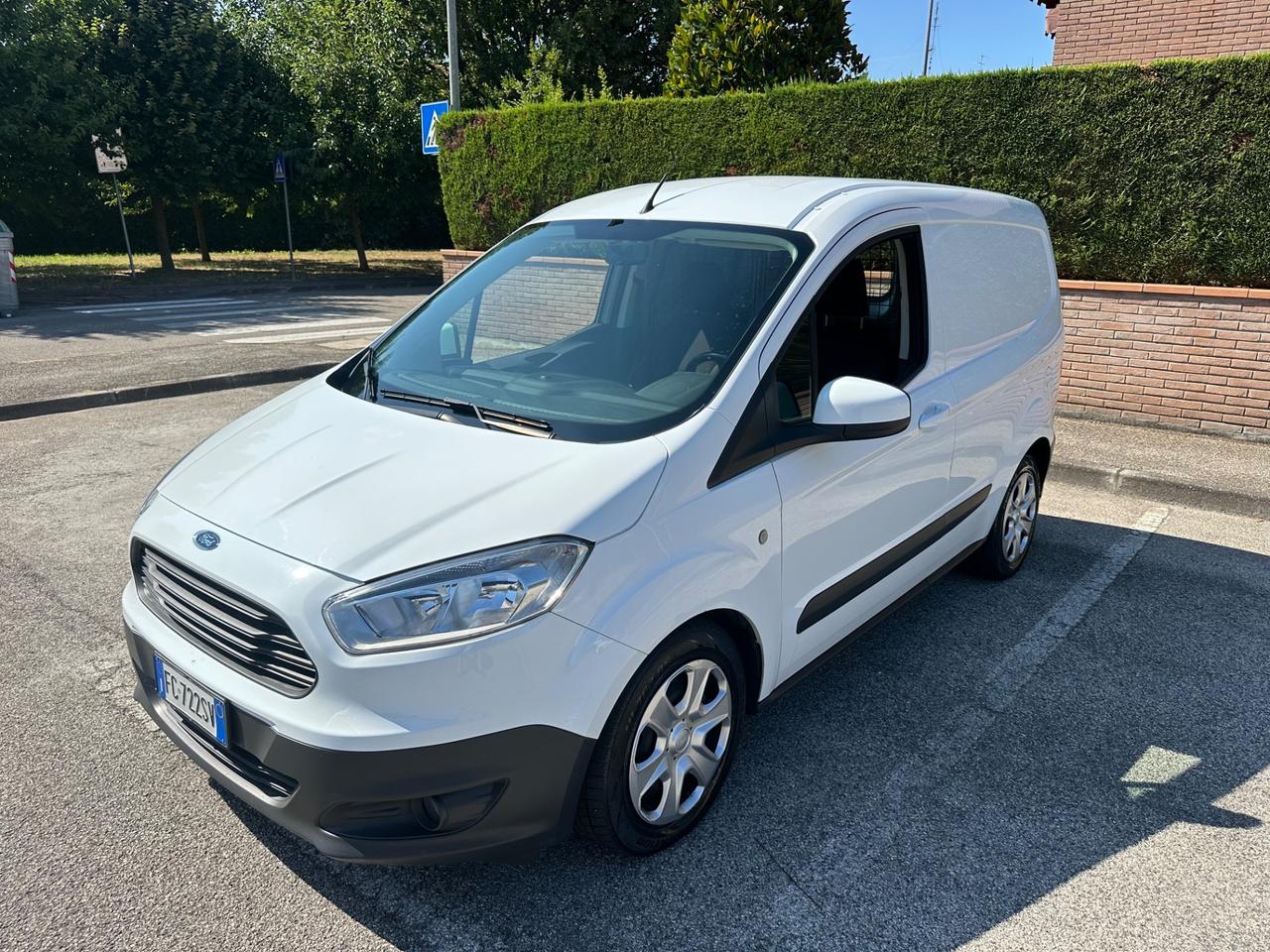 Ford Transit Courier 1.5 95cv Possibile Permuta