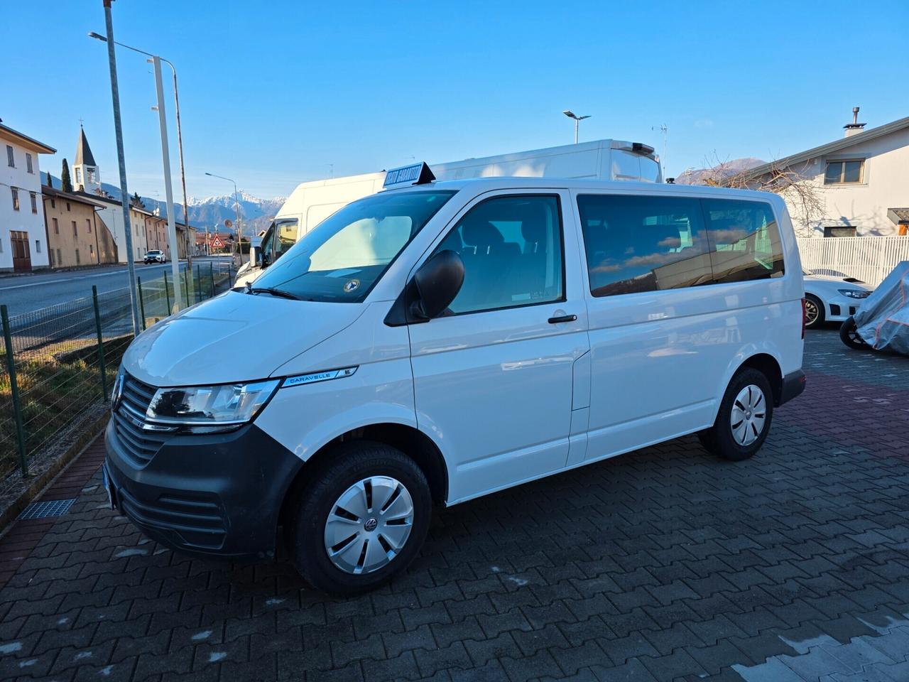 Volkswagen Caravelle 2.0 TDI 110CV PC Trendline solo 60.000km
