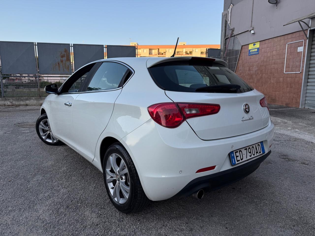 Alfa Romeo Giulietta 1.6 JTDm-2 105 CV Distinctive Full Perfetta