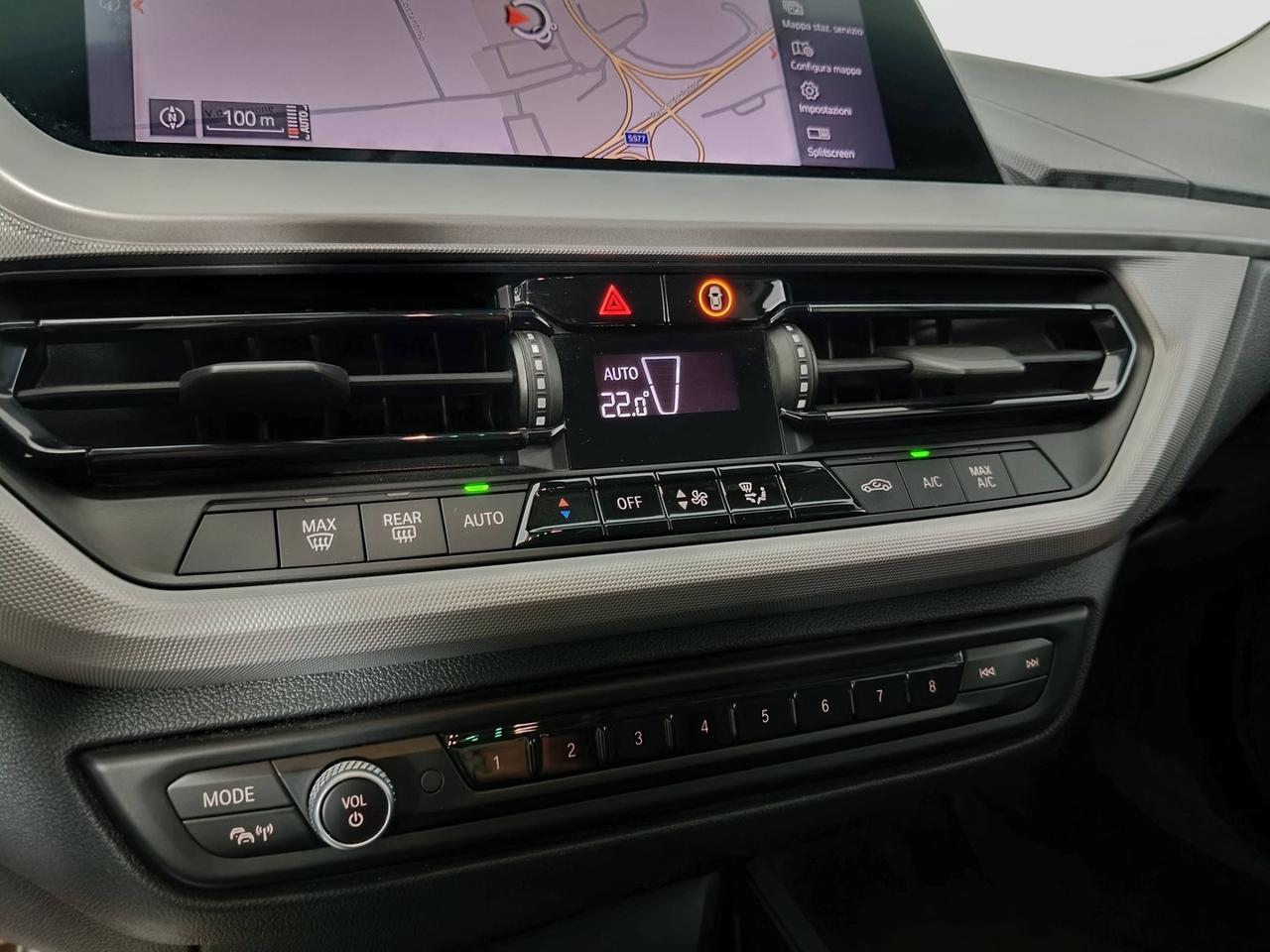 BMW Serie 1 F40 - 118d Advantage auto