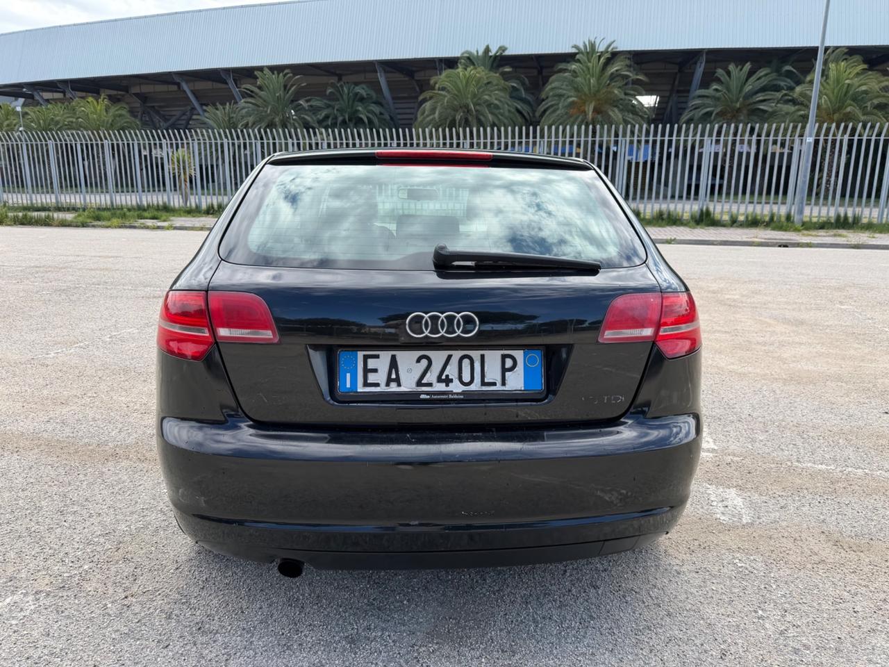 Audi A3 1.6 TDI 105 CV CR Ambition