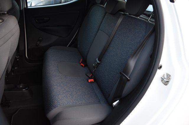 LANCIA Ypsilon 1.0 FireFly 5 p. S&S Hybrid ORO **5 POSTI**