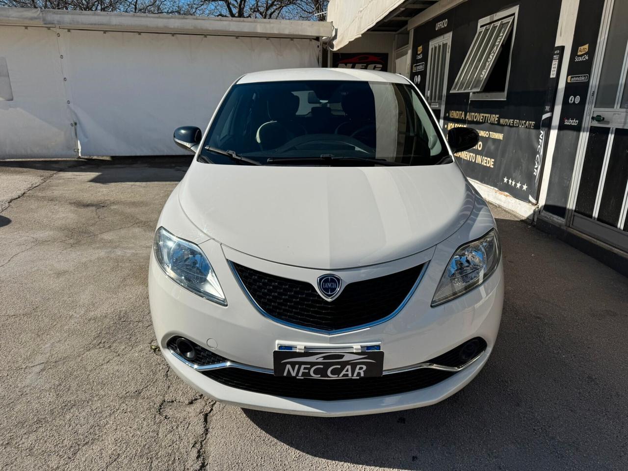 Lancia Ypsilon 1.2 69 5 porte GPL Ecochic Gold