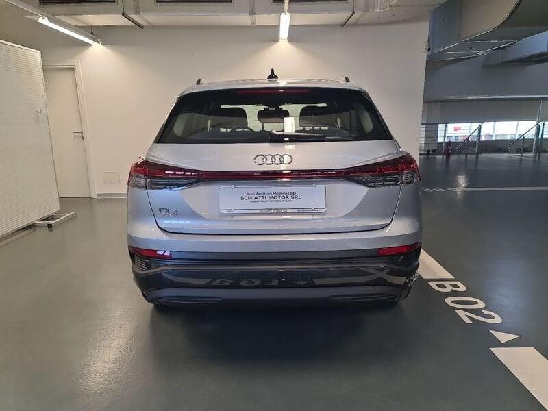 Audi Q4 e-tron Q4 40 e-tron Business Advanced