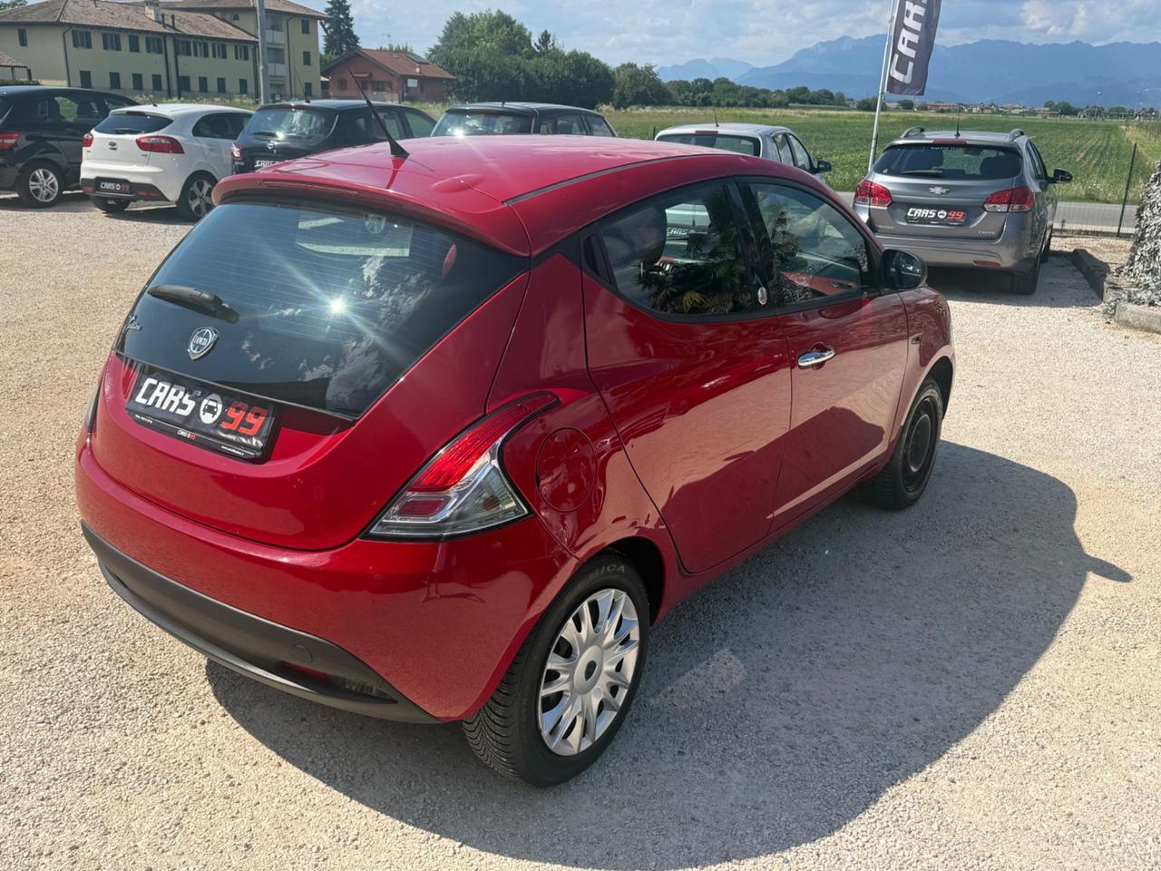 Lancia Ypsilon 0.9 TwinAir 85 CV 5 porte S&S Gold