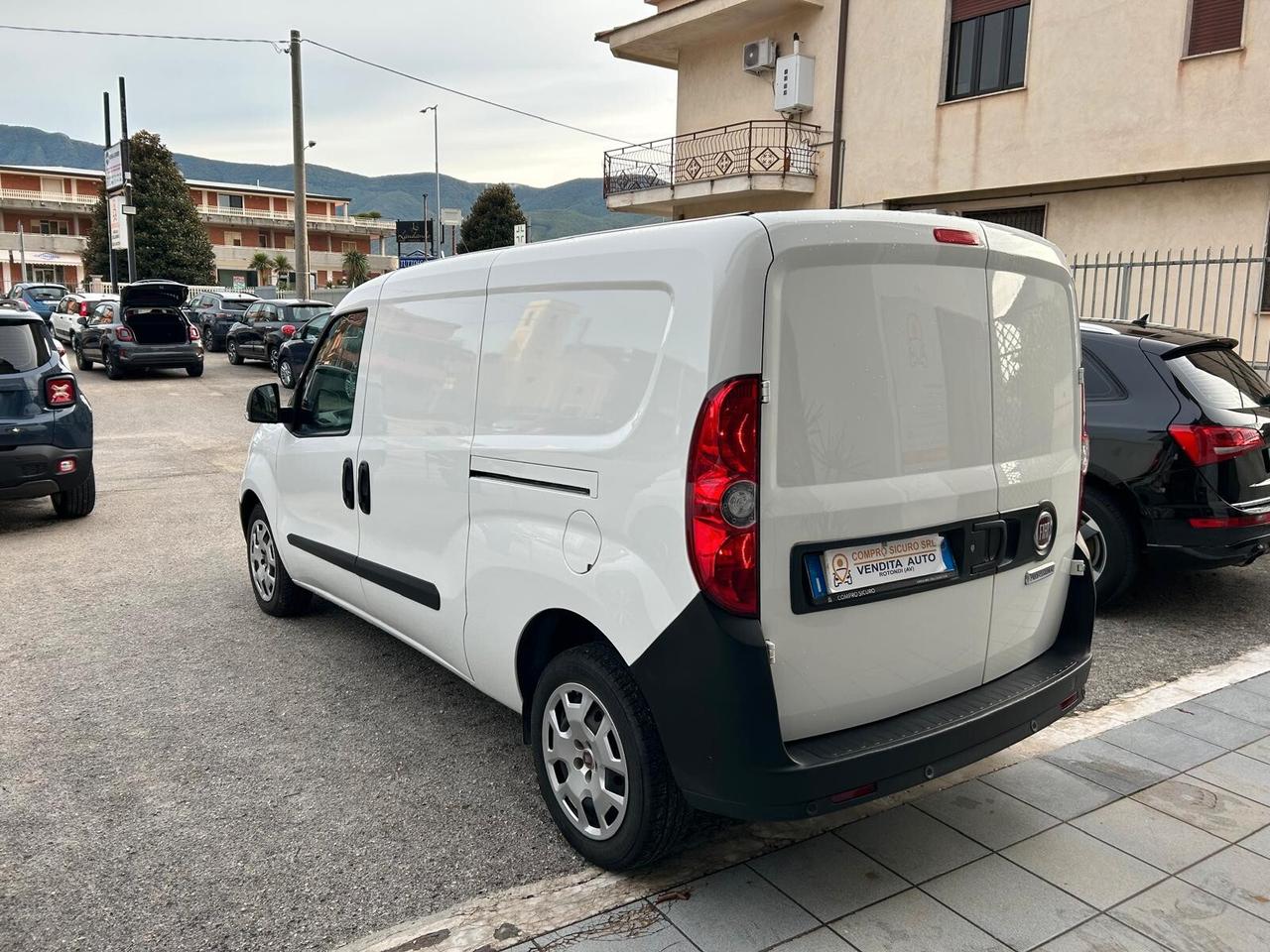 Fiat Doblo Maxi 1.6mljt 105cv DOPPIA PORTA LATERALE