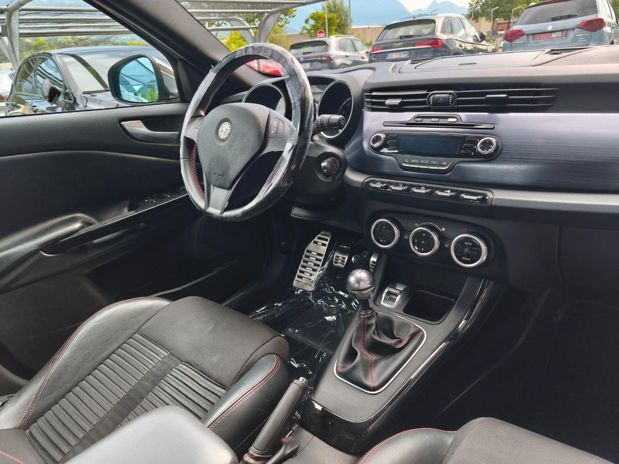 Alfa Romeo Giulietta 1.4 t. Distinctive 120cv OK NEOPATENTATI