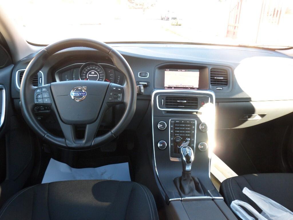 VOLVO V60 2.0 D2 GEARTRONIC BUSINESS - Navi-Park-Cerchi 16"