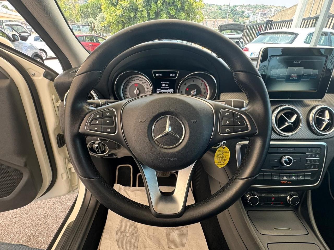 MERCEDES GLA 200 CDI 136CV UNICO PROPRIETARIO