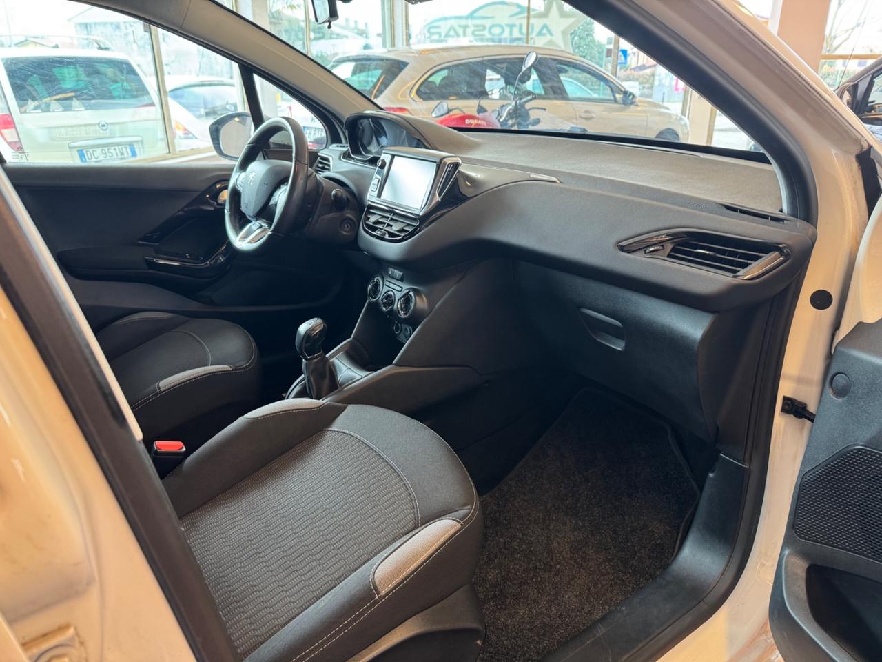 Peugeot 208 BENZINA EURO 6B OK NEOPATENTATI