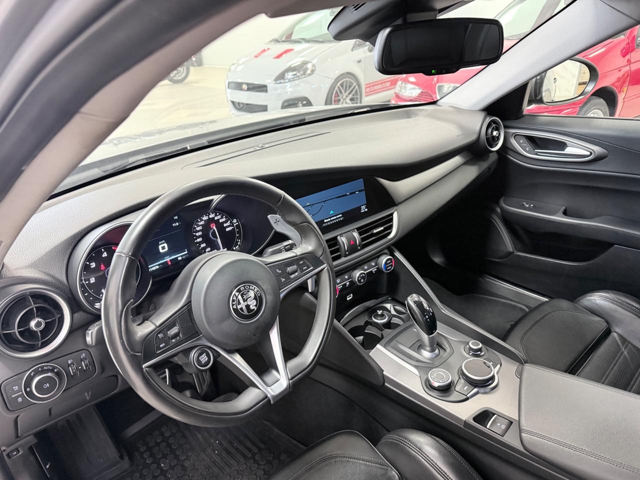 Alfa Romeo Giulia 2.2 Turbodiesel 210 CV AT8 AWD Q4 Veloce