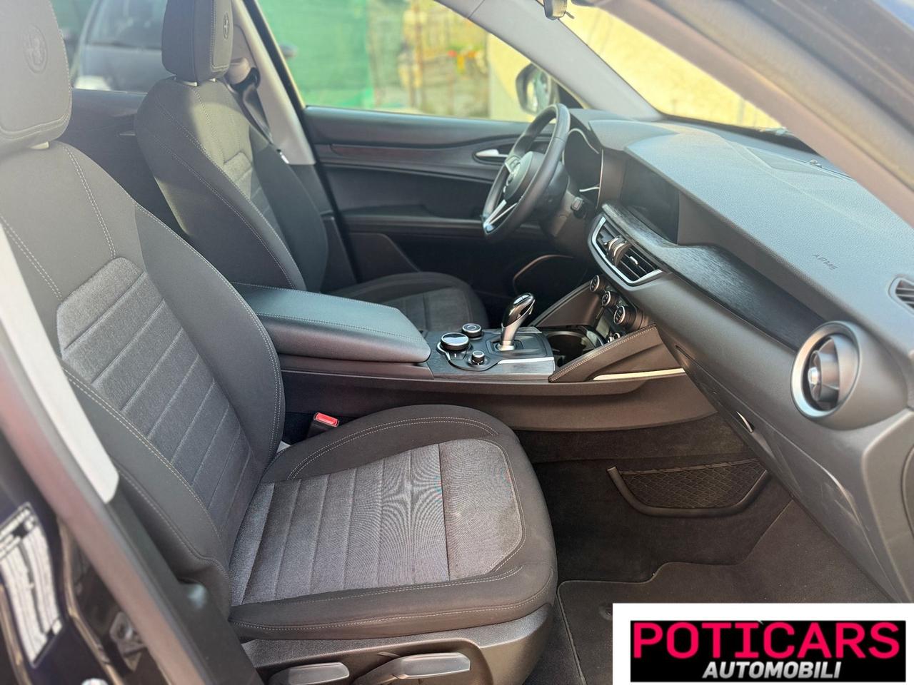 Alfa Romeo Stelvio 2.2 Turbodiesel 160 CV AT8 RWD Business