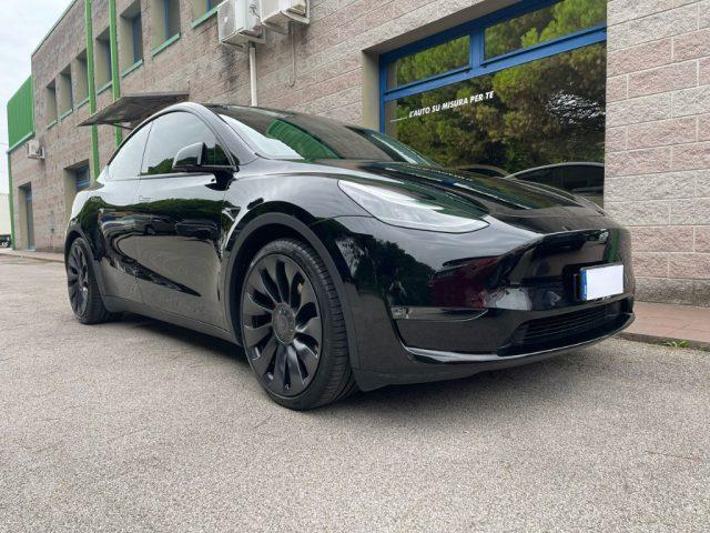 TESLA Model Y PERFORMANCE DUAL MOTOR AWD 4X4 CERCHI DA 21!