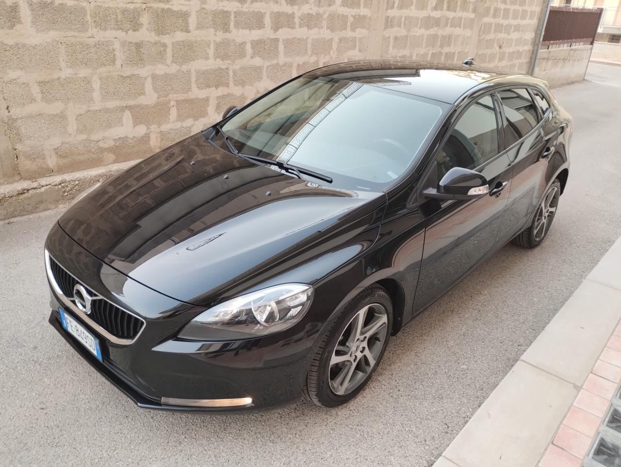 Volvo V40 D2 Kinetic 2.0 120 HP