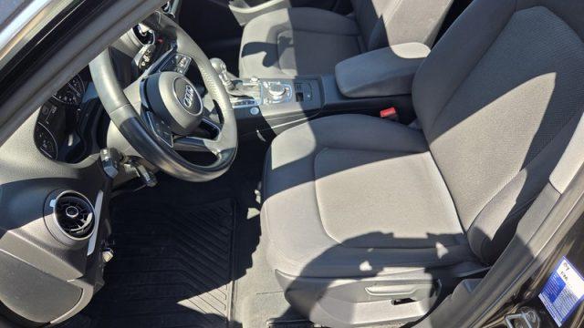 AUDI A3 SPB 30 g-tron S tronic Business PERMUTE TETTO