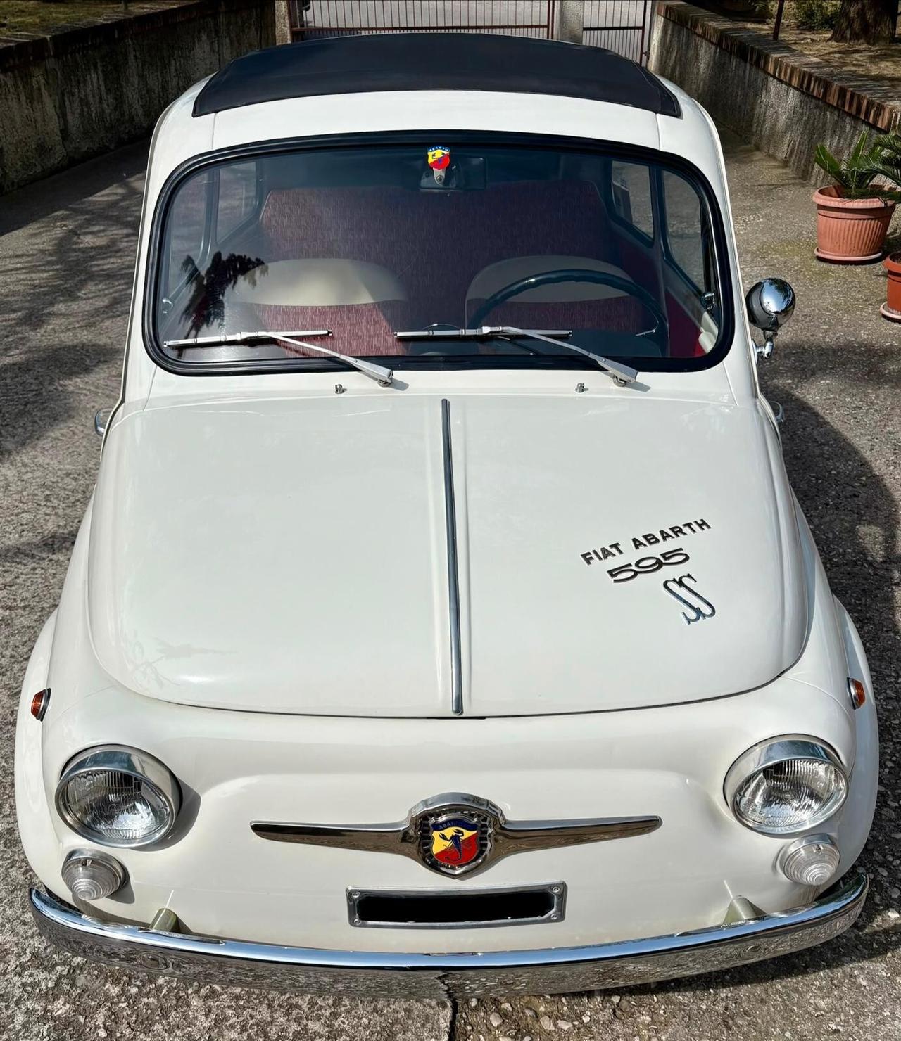 ABARTH 595 ESSEESSE ( 110 D )