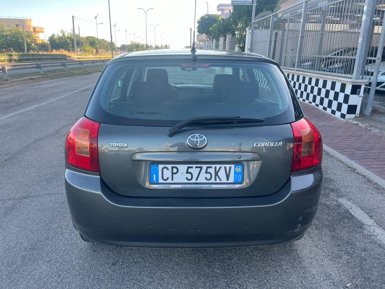 Toyota Corolla 1.4 16V 5 porte Unipro 2004