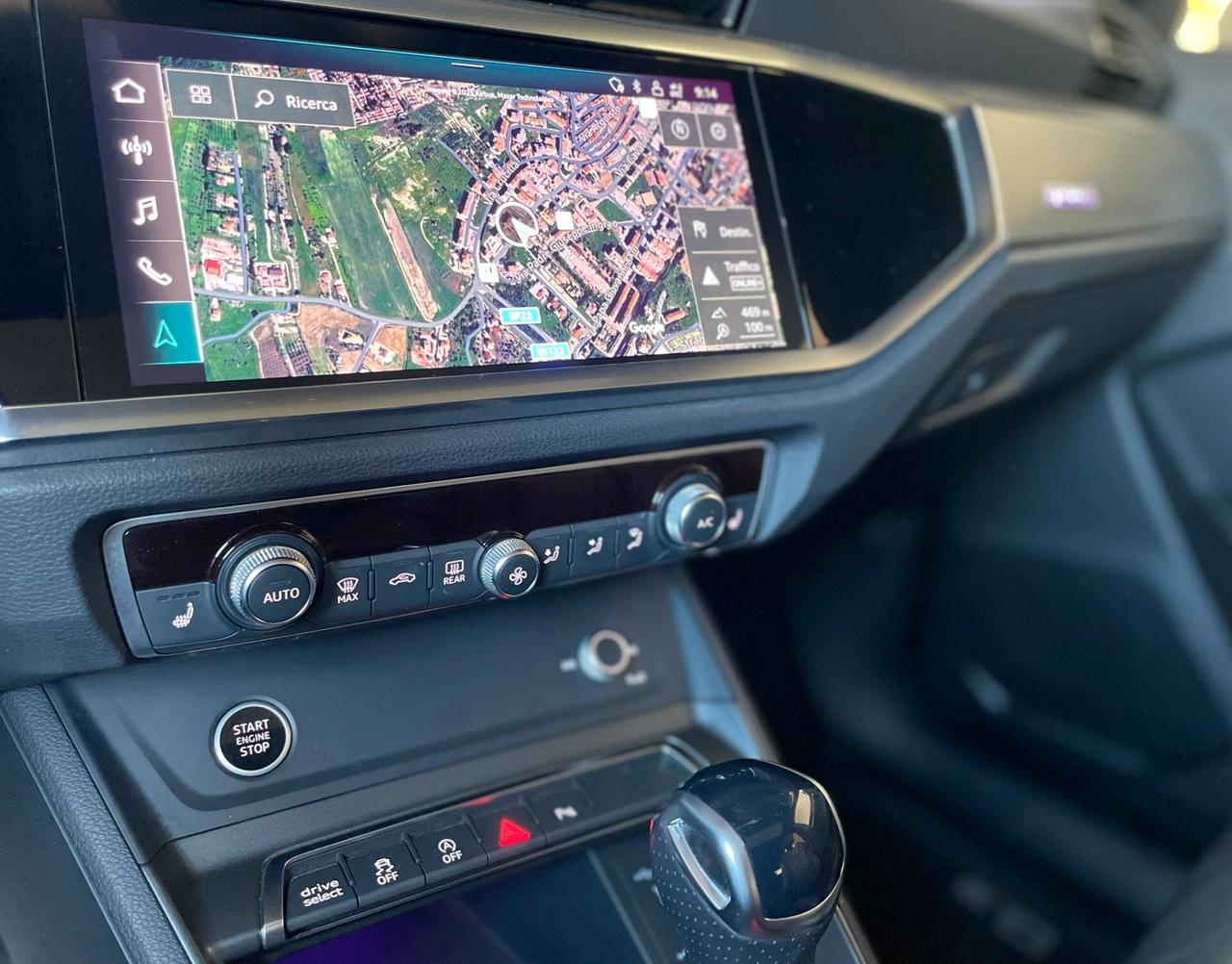 Audi Q3 40 TDI SPB S-line quattro Identity Black