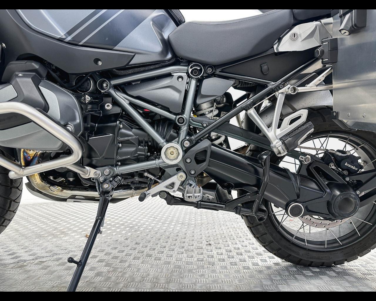 BMW GS ADVENTURE 1250 TRIPLE BLACK