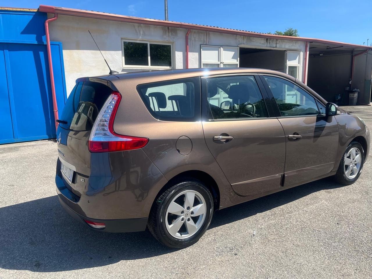Renault scenic xmode-7 posti -1.5 dci-2011