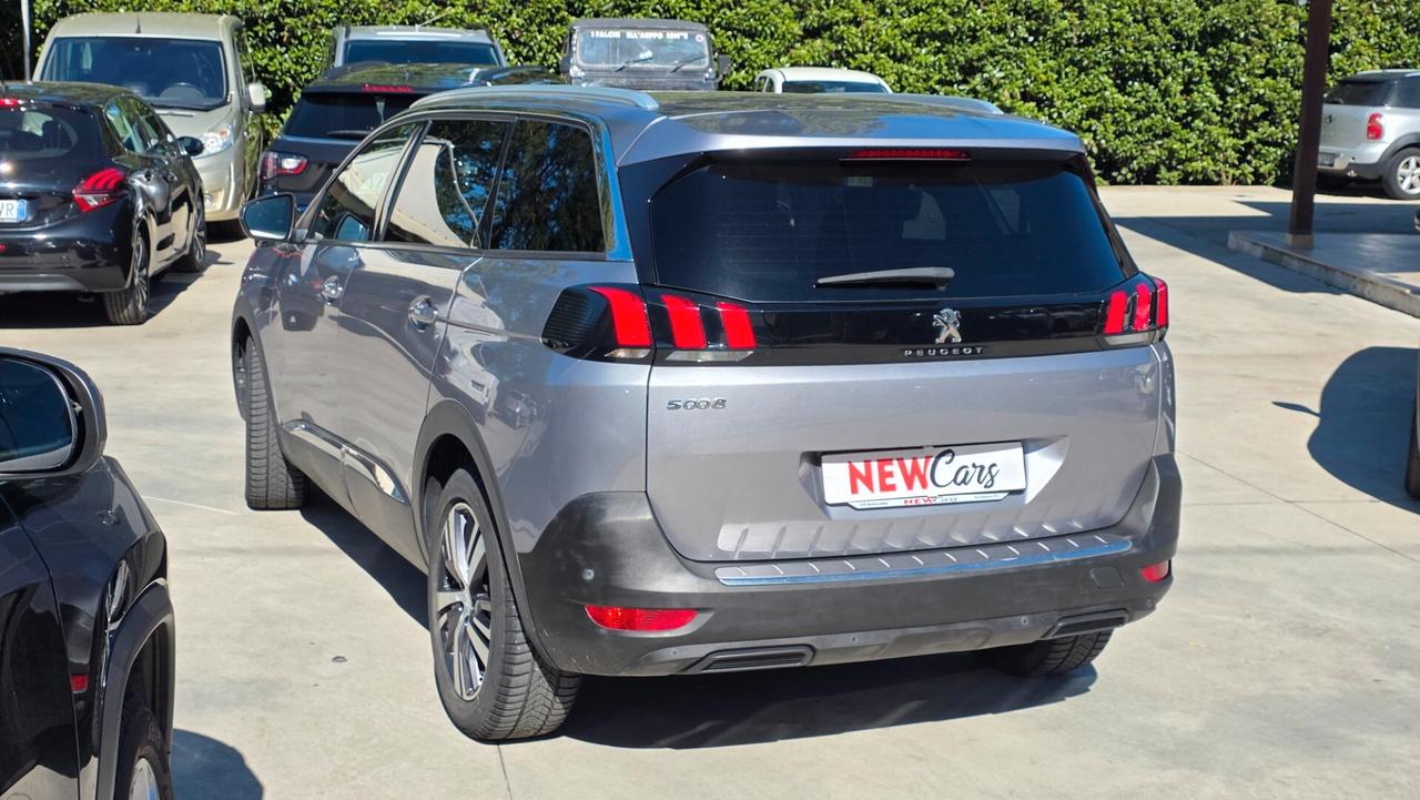 Peugeot 5008 BlueHDi 130 S&S Allure