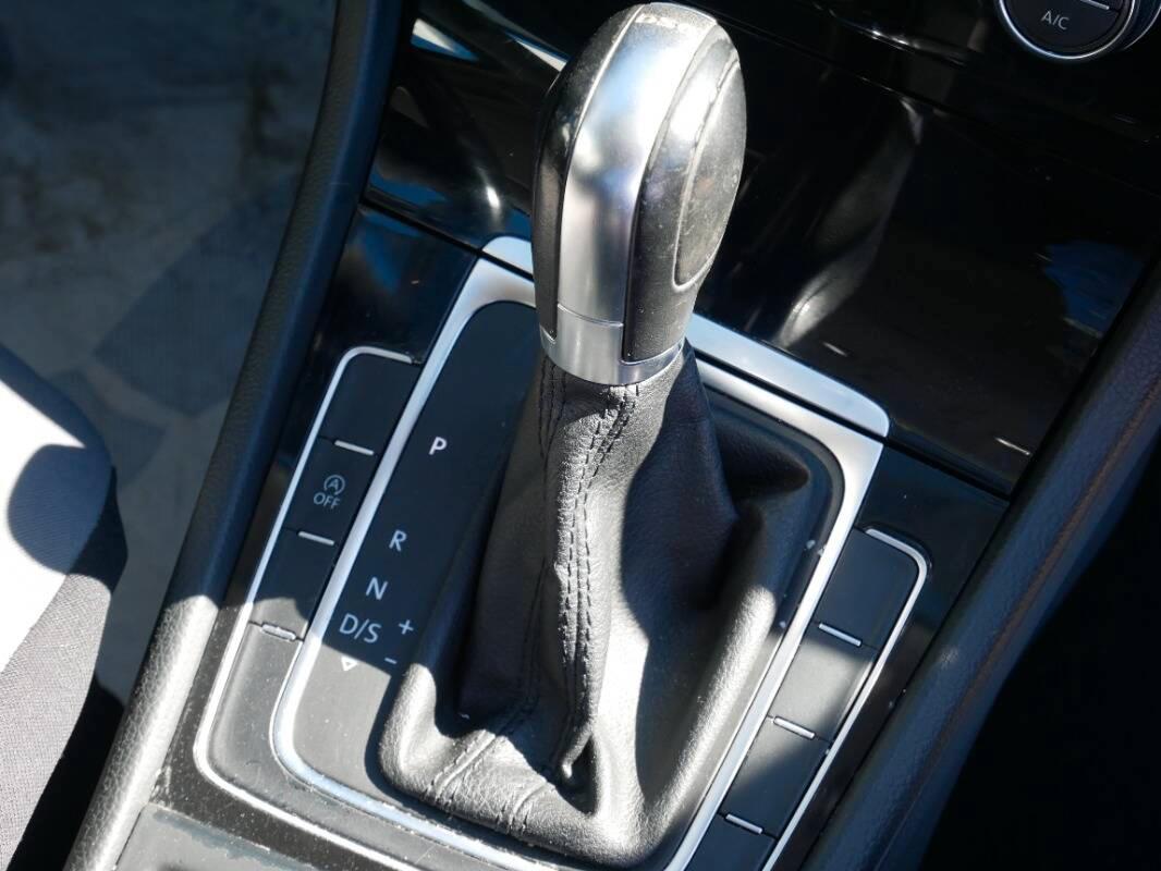 Volkswagen Golf 3 Porte 1.6 tdi Comfortline 3p dsg