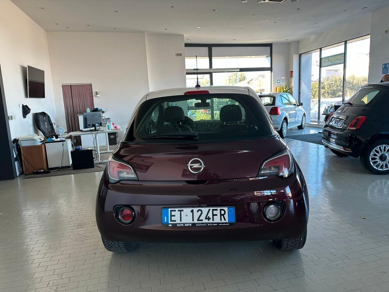 Opel Adam 1.2 70 CV White/Black Link