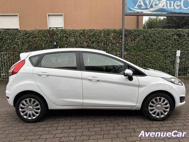 FORD Fiesta 5 porte IMPIANTO GPL DELLA CASA MADRE BEN TENUTA!!