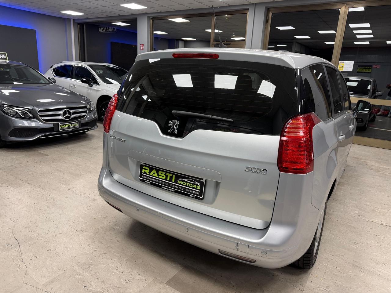 Peugeot 5008 1.6 HDi 112CV Business 7 POSTI