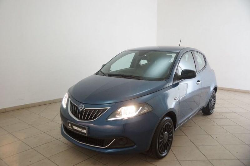 Lancia Ypsilon 1.0 FireFly 5 porte S&S Hybrid Silver