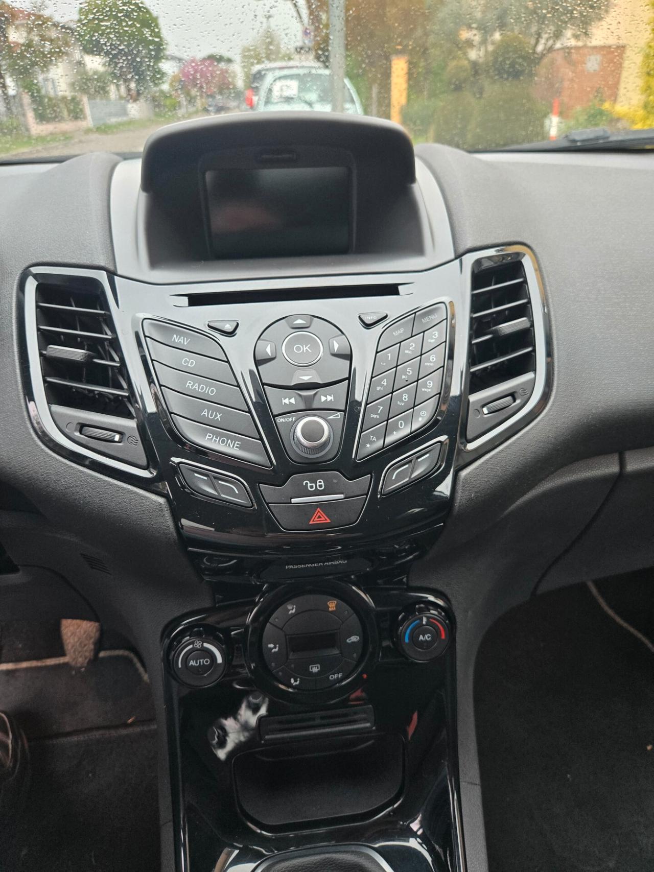 Ford Fiesta 1.4 5p. Bz.- GPL Titanium