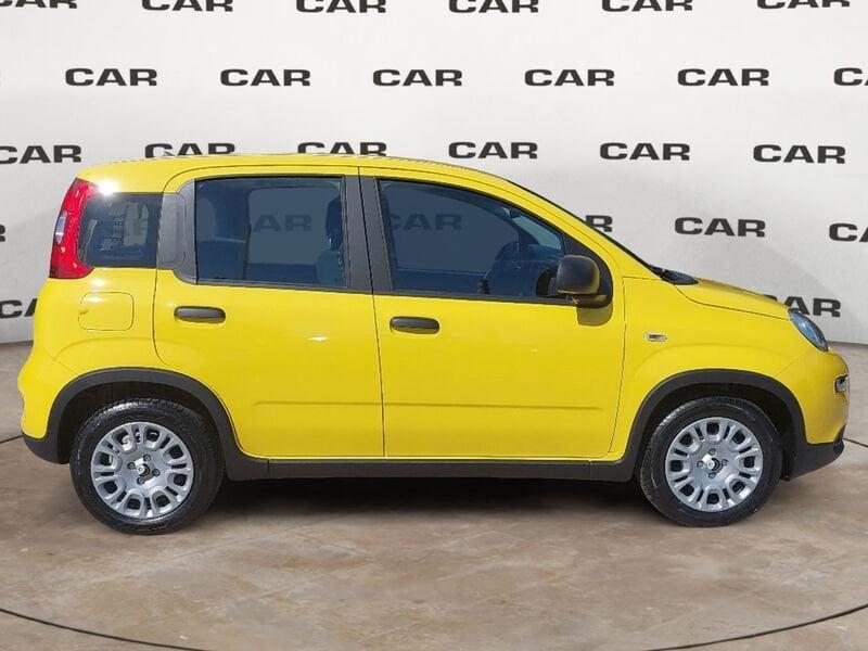 FIAT Panda 1.0 Hybrid Pandina con PROMO CAR