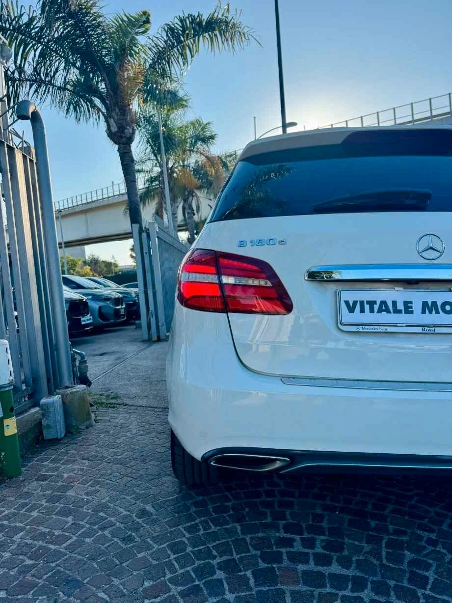 MERCEDES CLASSE B 180 D 1.5 PREMIUM