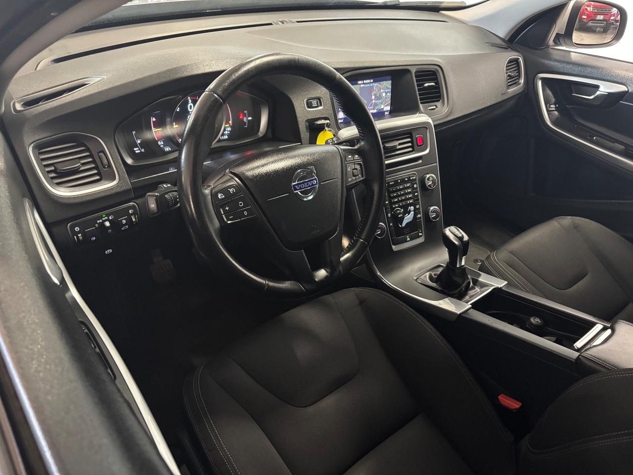 Volvo V60 D2 Geartronic R-design