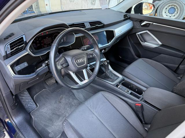AUDI Q3 35 TDI S tronic Business