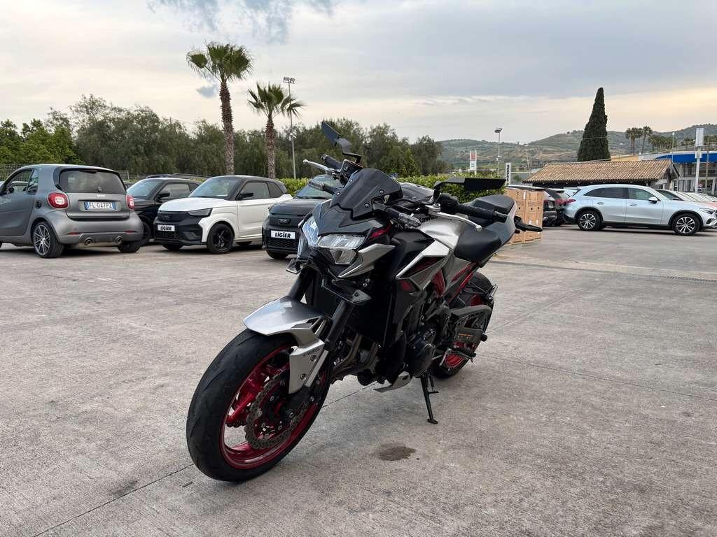 Kawasaki 900 Z 2024 / KM 6.000 Tua a solo 74 Euro al mese