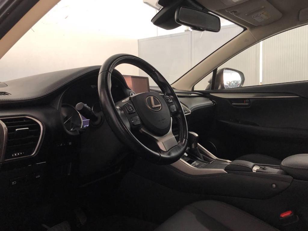 Lexus NX 300 300 2.5 Hybrid Premium 4WD CVT