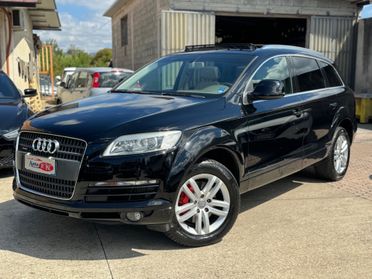 Audi Q7 3.0 V6 TDI 233CV quattro tiptronic
