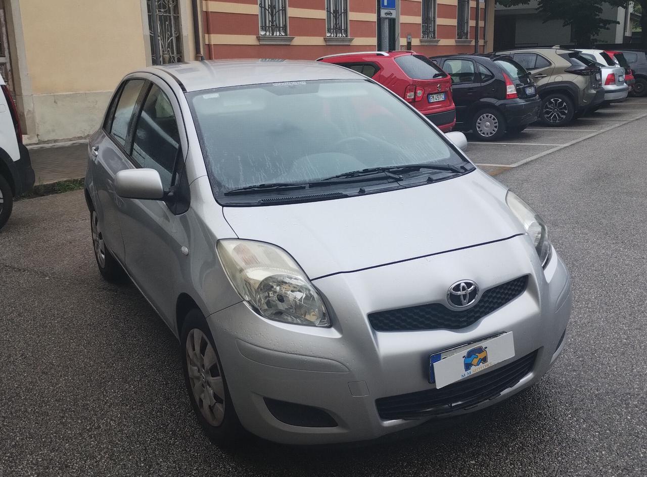 Toyota Yaris 1.3 5 porte M-MT Sol NEOPATENTATI