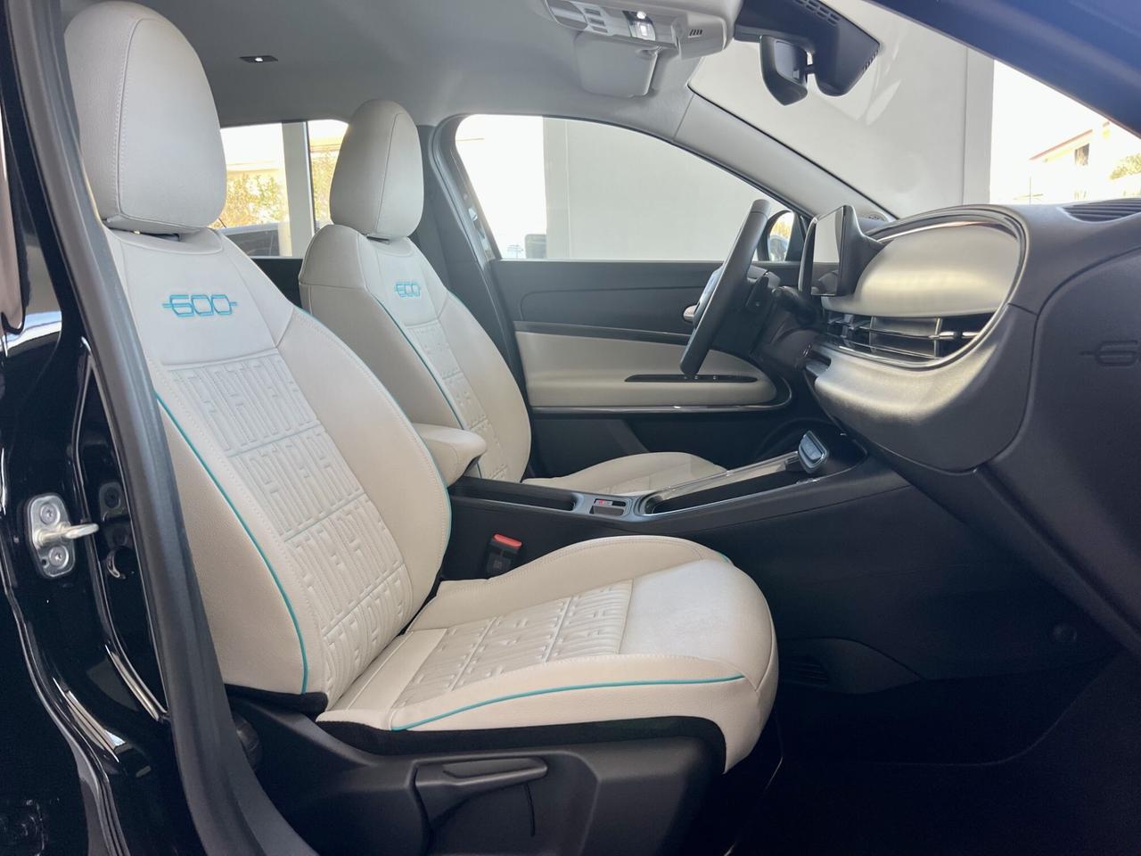 FIAT 600 HYBRID MHEV LA PRIMA - 2024