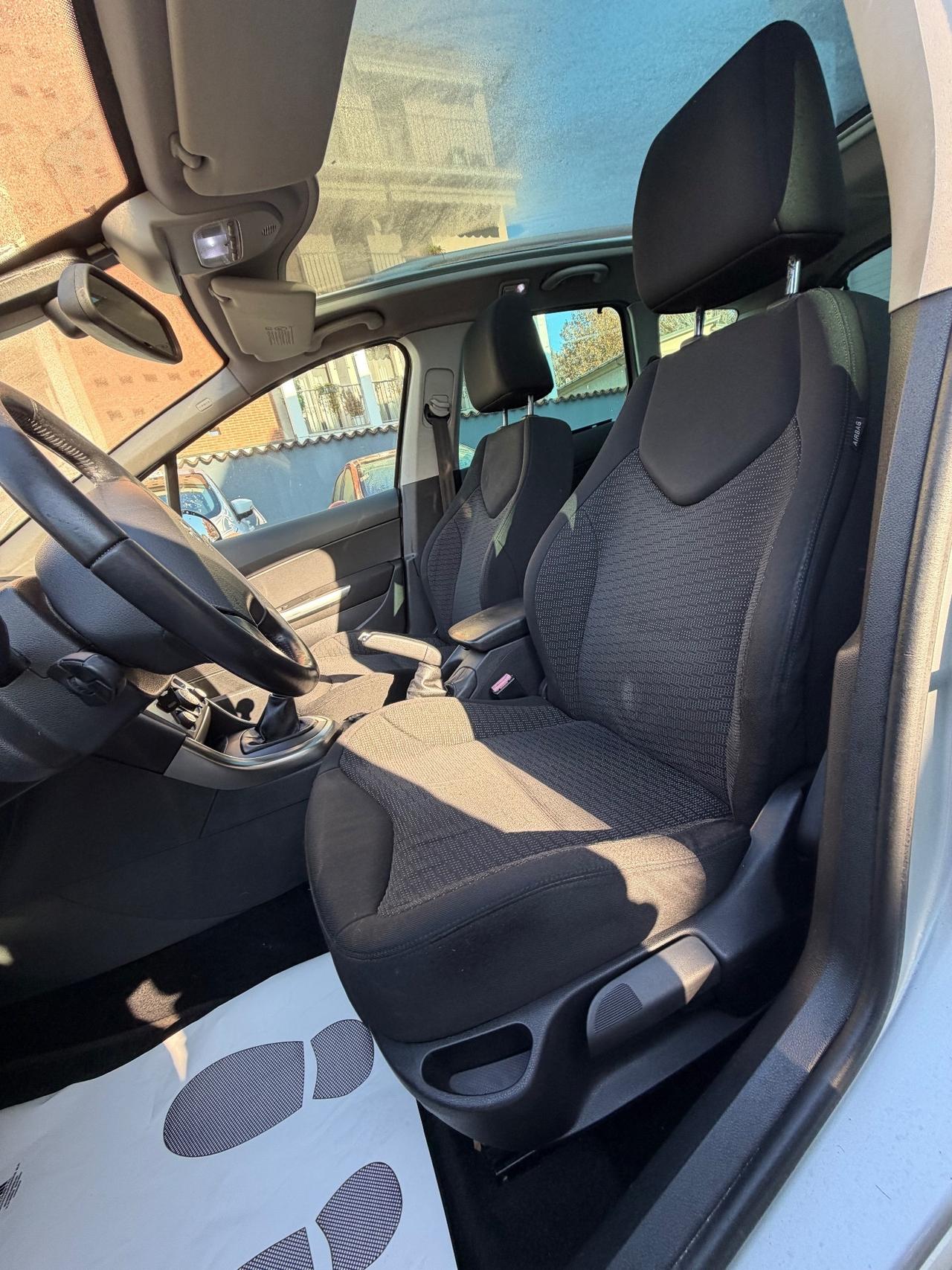 Peugeot 308 1.6 HDi 90CV SW Premium