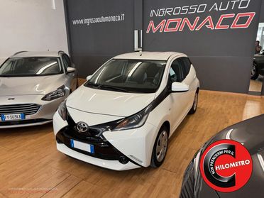 Toyota Aygo x-play 1.0 69cv 2017