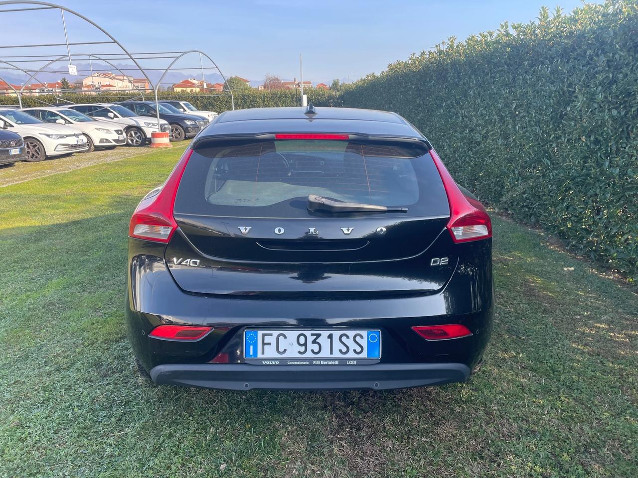 Volvo V40 2.0 D2 120cv MOMENTUM/GARANZIA 12 MESI